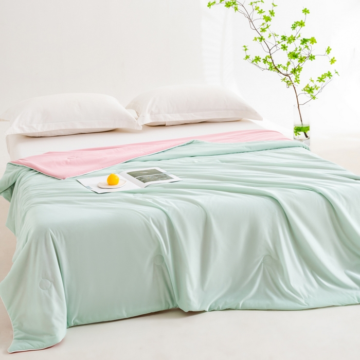 91家纺网 家纺一手货源 找家纺 迪梵家纺 2026新款A类云母凉感丝冰淇淋夏被天丝凉感夏被夏凉被空调被 蜜瓜粉