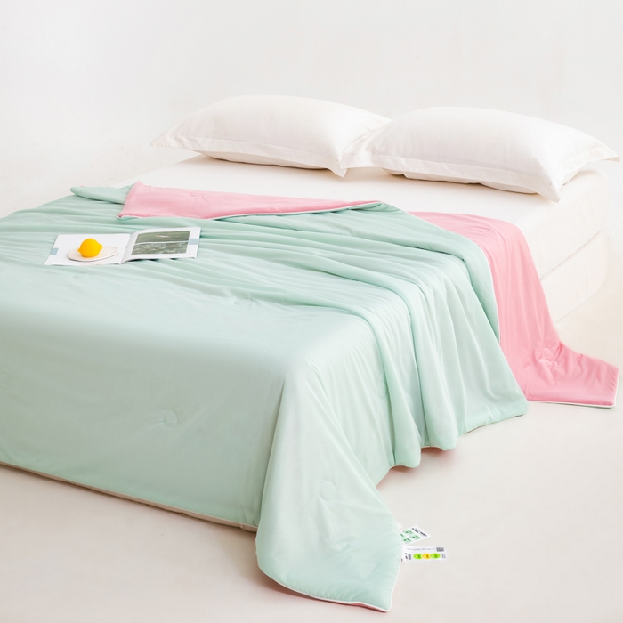 91家纺网 家纺一手货源 找家纺 迪梵家纺 2026新款A类云母凉感丝冰淇淋夏被天丝凉感夏被夏凉被空调被 蜜瓜粉