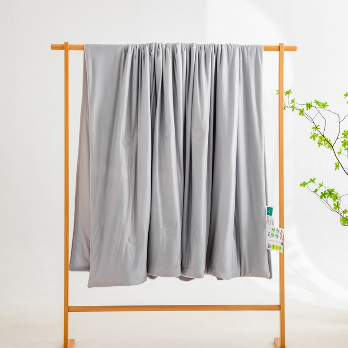 91家纺网 家纺一手货源 找家纺 迪梵家纺 2026新款A类云母凉感丝冰淇淋夏被天丝凉感夏被夏凉被空调被 冰川灰