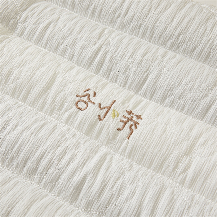 91家纺网 家纺一手货源 找家纺 小桃姐家纺 2025新款 谷小荞护颈枕 刺绣定型枕芯 枕头枕芯  硬枕 花草枕 低枕【一对装】