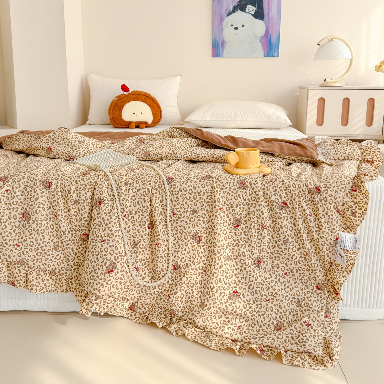 91家纺网 家纺一手货源 找家纺 归属 2026春夏新款古法仿棉床盖夏被四件套夏凉被空调被系列 奶酷豹纹