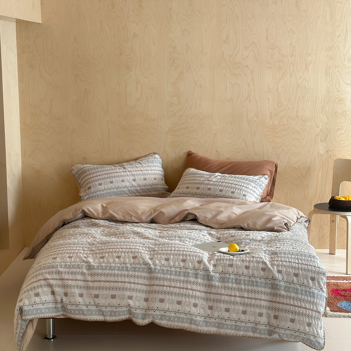 91家纺网 家纺一手货源 找家纺 觅糖家纺 2026觅糖新品色织提花三角针费尔岛5色 费尔小熊