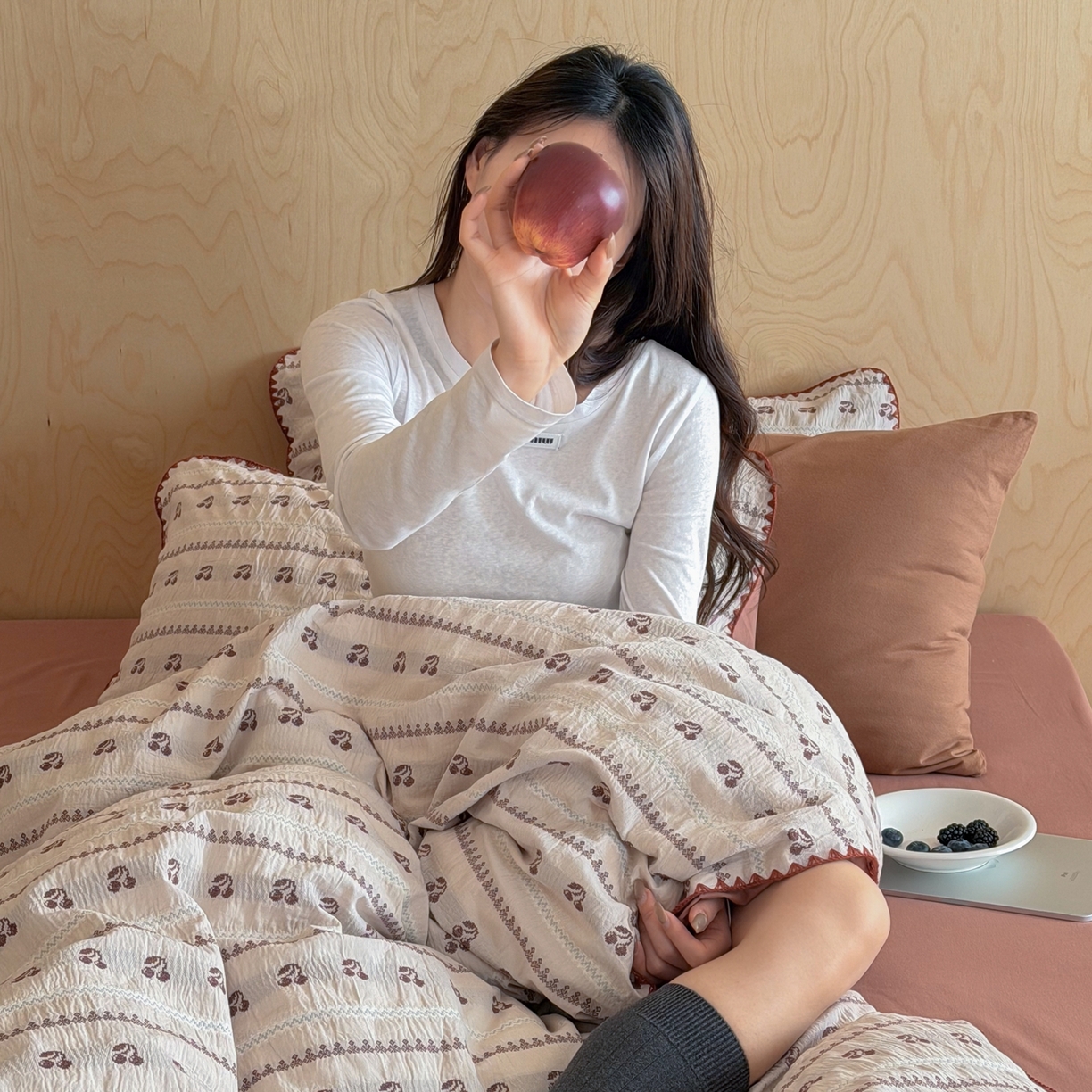 91家纺网 家纺一手货源 找家纺 觅糖家纺 2026觅糖新品色织提花三角针费尔岛5色 复古樱桃