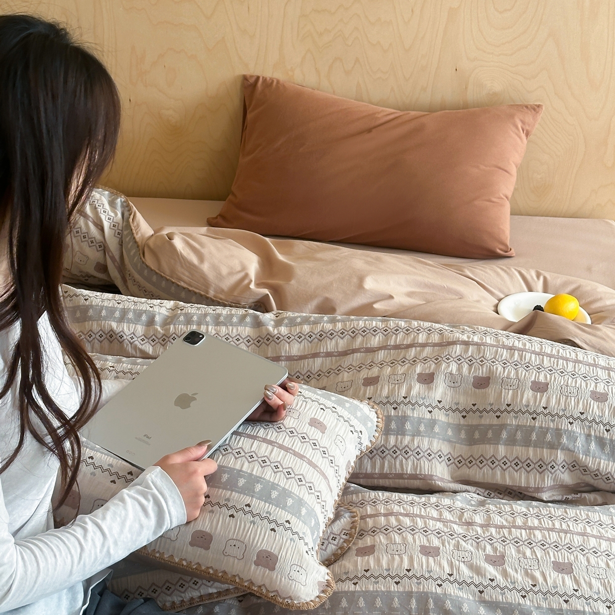 91家纺网 家纺一手货源 找家纺 觅糖家纺 2026觅糖新品色织提花三角针费尔岛5色 费尔小熊