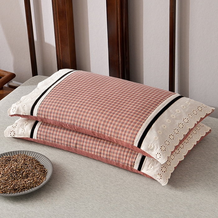 91家纺网 家纺一手货源 找家纺 小桃姐家纺 2025新款花边全棉纯棉双层纱荞麦枕枕芯枕头 红小格