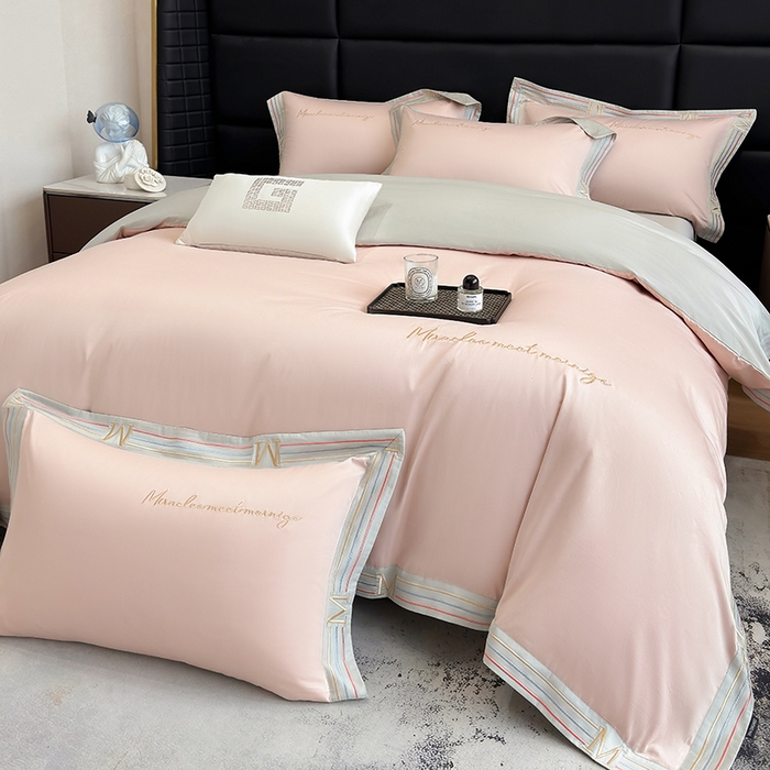 91家纺网 家纺一手货源 找家纺 家居1号家纺 2026春夏新款50双股100支A类长绒棉纯棉巴特系列四件套 巴特-温柔粉