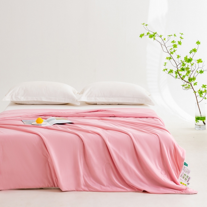 91家纺网 家纺一手货源 找家纺 迪梵家纺 2026新款A类云母凉感丝冰淇淋夏被天丝凉感夏被夏凉被空调被 冰梅粉