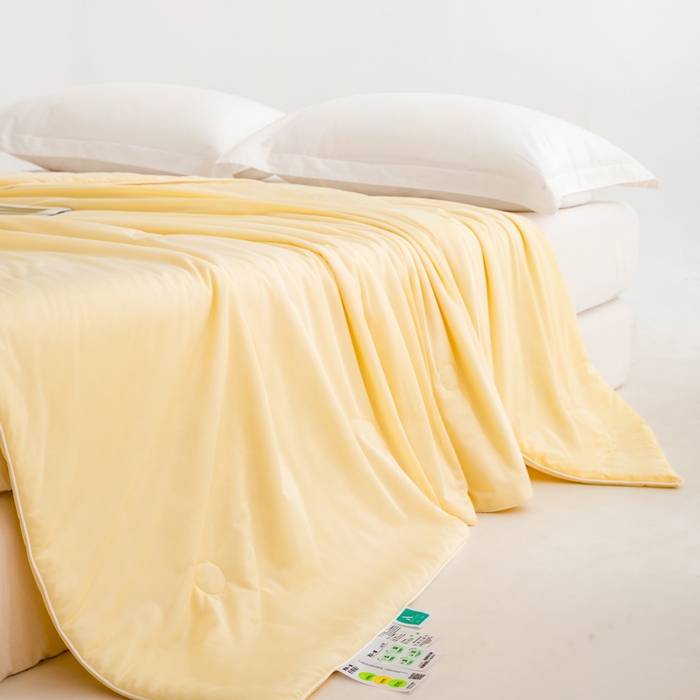 91家纺网 家纺一手货源 找家纺 迪梵家纺 2026新款A类云母凉感丝冰淇淋夏被天丝凉感夏被夏凉被空调被 柠檬黄