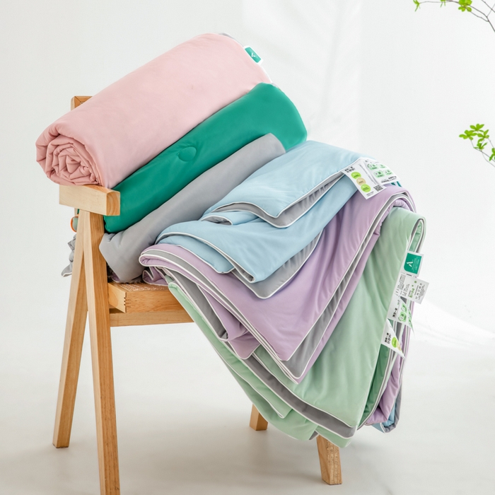 91家纺网 家纺一手货源 找家纺 迪梵家纺 2026新款A类云母凉感丝冰淇淋夏被天丝凉感夏被夏凉被空调被 组合图仅供展示