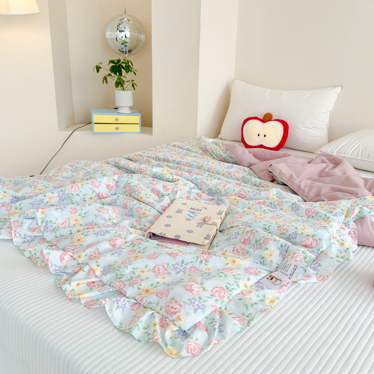 91家纺网 家纺一手货源 找家纺 归属 2026春夏新款古法仿棉床盖夏被四件套夏凉被空调被系列 雾漫玫瑰