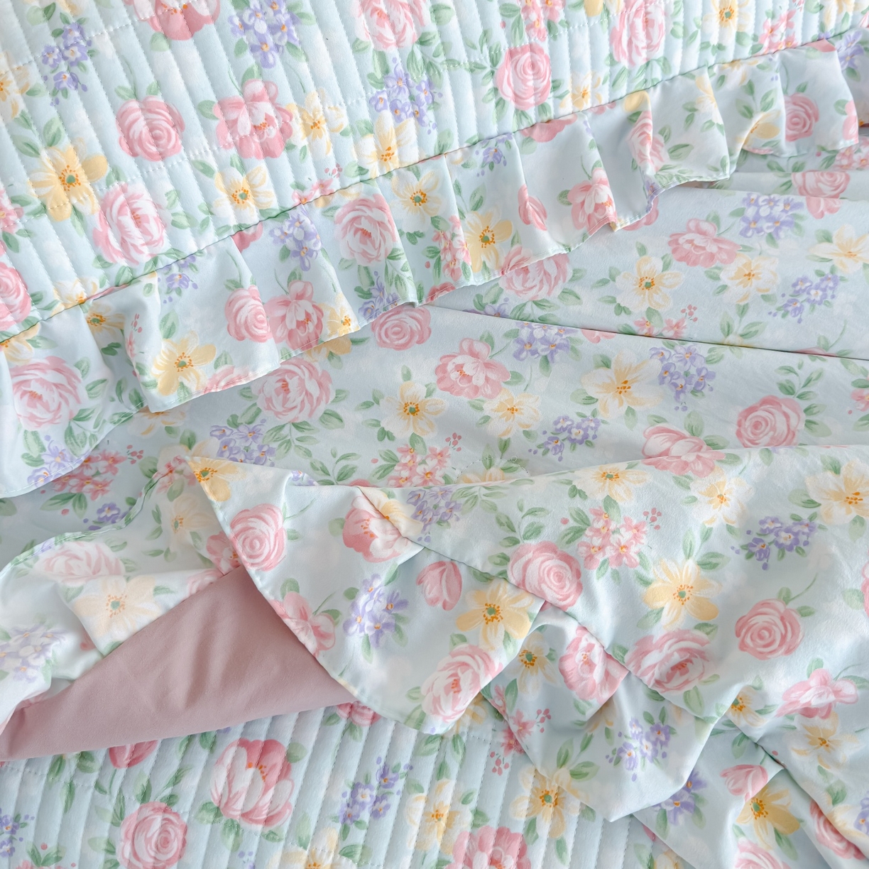 91家纺网 家纺一手货源 找家纺 归属 2026春夏新款古法仿棉床盖夏被四件套夏凉被空调被系列 雾漫玫瑰