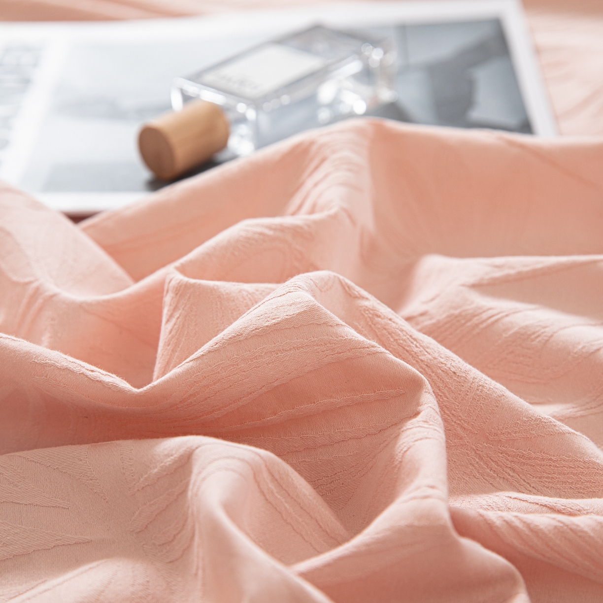 91家纺网 家纺一手货源 找家纺 眠博士 2026新款60水洗立体提花单枕套 枕套单件 枕套-绵语-粉