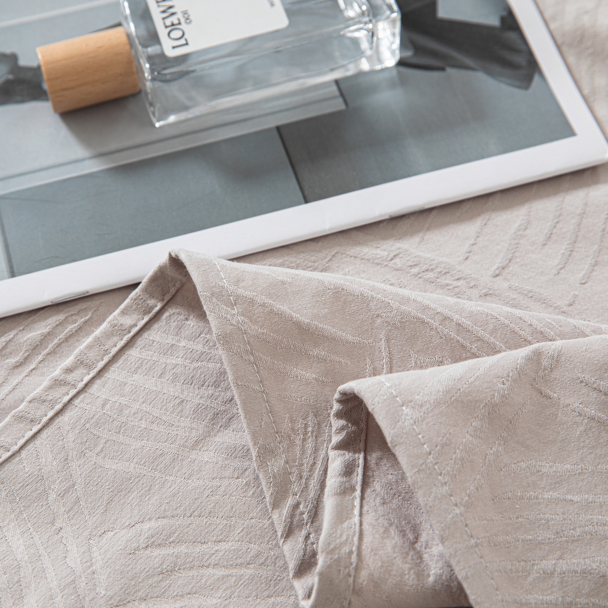 91家纺网 家纺一手货源 找家纺 眠博士 2026新款60水洗立体提花单枕套 枕套单件 枕套-月岛弥生-灰