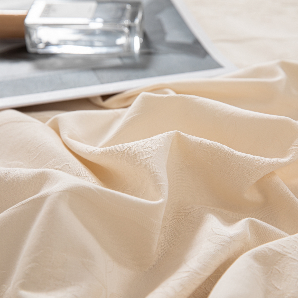 91家纺网 家纺一手货源 找家纺 眠博士 2026新款60水洗立体提花单枕套 枕套单件 枕套-花间梦-奶白