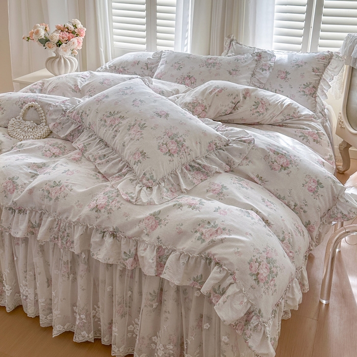 91家纺网 家纺一手货源 找家纺 瑞宝 2026新款春款全棉印花床裙四件套【控价265起 各平台严格控价:所有尺寸在扣除店铺优惠券后利润不得少于70(包含活动期)】 漫步花庭