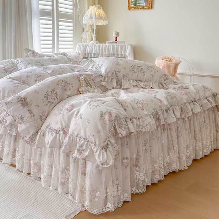 91家纺网 家纺一手货源 找家纺 瑞宝 2026新款春款全棉印花床裙四件套【控价265起 各平台严格控价:所有尺寸在扣除店铺优惠券后利润不得少于70(包含活动期)】 漫步花庭