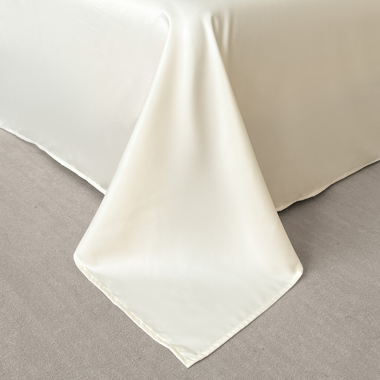 91家纺网 家纺一手货源 找家纺 七七家纺 2026新款色织提花花田系列四件套 花田-典雅白