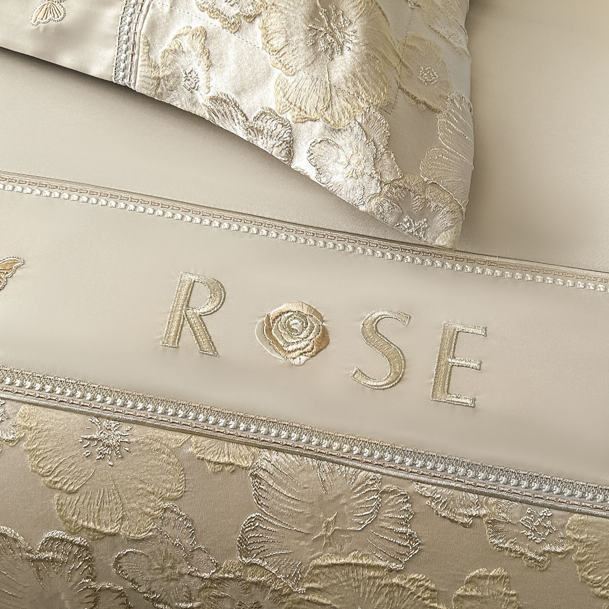 91家纺网 家纺一手货源 找家纺 七七家纺 2026新款色织提花花田系列四件套 花田-香槟金