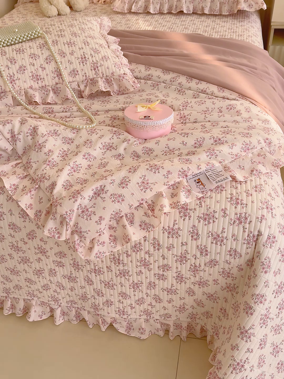 91家纺网 家纺一手货源 找家纺 归属 2026春夏新款古法仿棉床盖夏被四件套夏凉被空调被系列 星漫花海