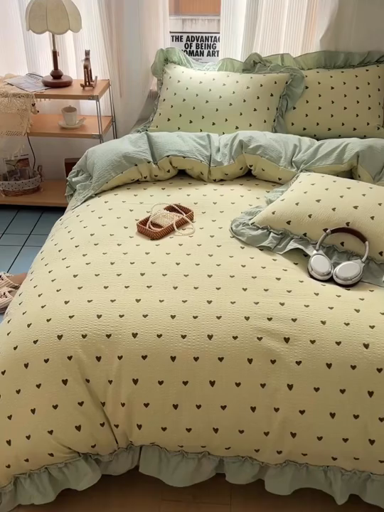 91家纺网 家纺一手货源 找家纺 2026新款泡芙纱花边四件套 绿色心情