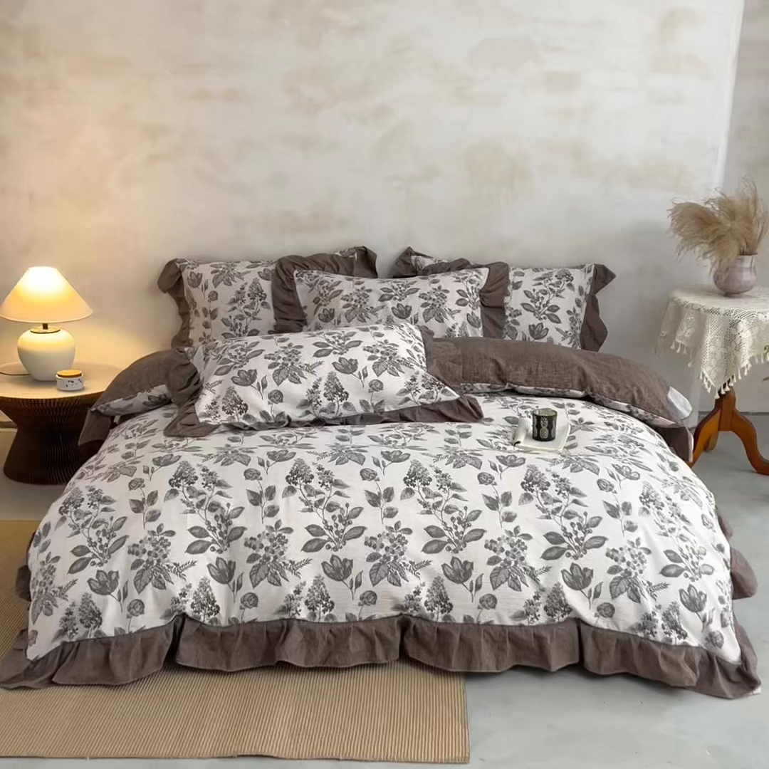 91家纺网 家纺一手货源 找家纺 梦纤绒 2026新款高克重法式复古亚麻花边款四件套 叶影