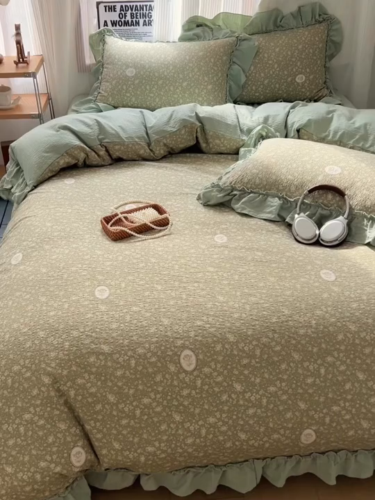 91家纺网 家纺一手货源 找家纺 2026新款泡芙纱花边四件套 梦境