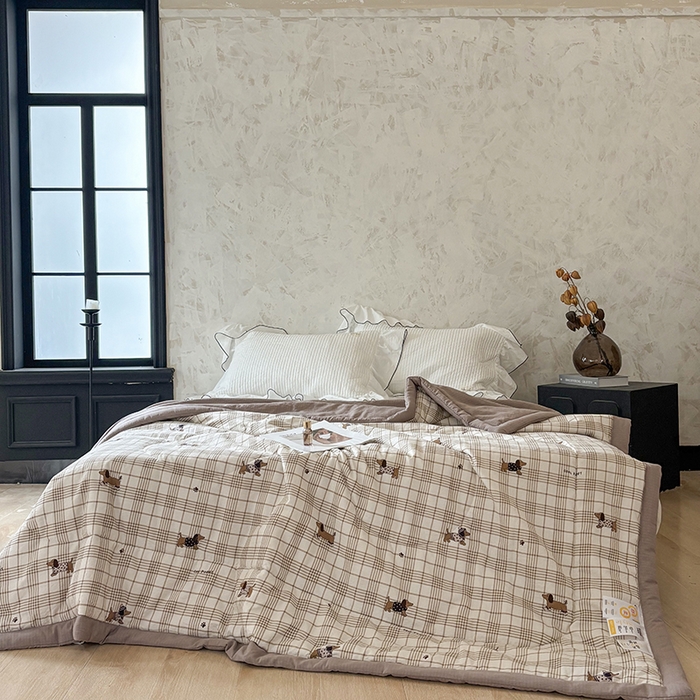 91家纺网 家纺一手货源 找家纺 中国龙家纺 2026新款木棉皱皱纱单夏被被子被芯 腊肠狗