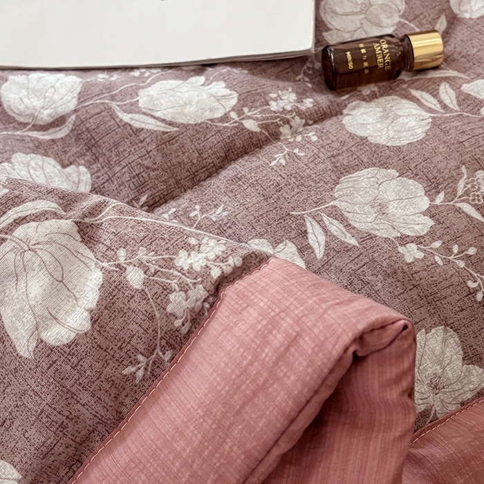 91家纺网 家纺一手货源 找家纺 中国龙家纺 2026新款木棉皱皱纱单夏被被子被芯 春日浪漫