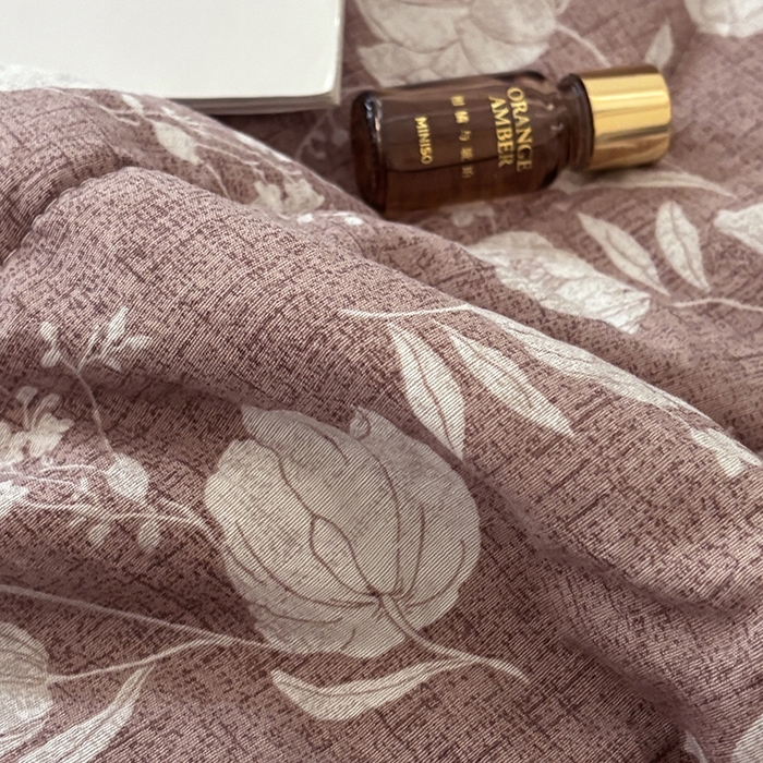 91家纺网 家纺一手货源 找家纺 中国龙家纺 2026新款木棉皱皱纱单夏被被子被芯 春日浪漫