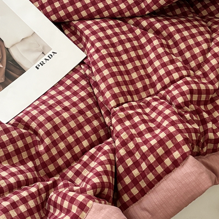 91家纺网 家纺一手货源 找家纺 中国龙家纺 2026新款木棉皱皱纱单夏被被子被芯 格调红