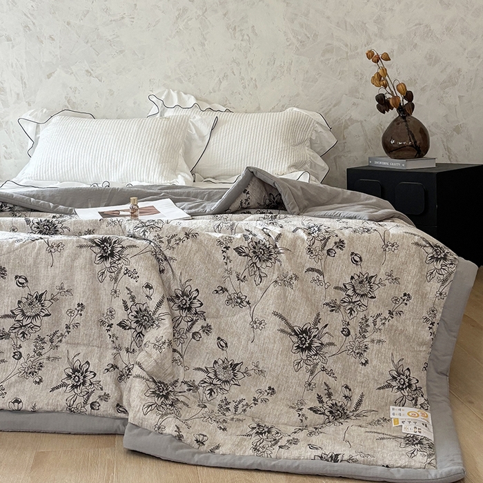 91家纺网 家纺一手货源 找家纺 中国龙家纺 2026新款木棉皱皱纱单夏被被子被芯 南法假日