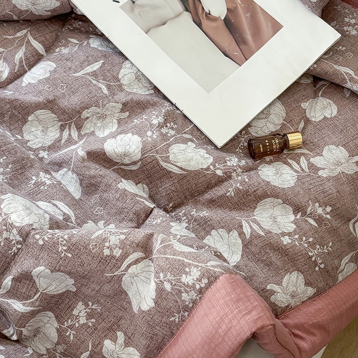 91家纺网 家纺一手货源 找家纺 中国龙家纺 2026新款木棉皱皱纱单夏被被子被芯 春日浪漫