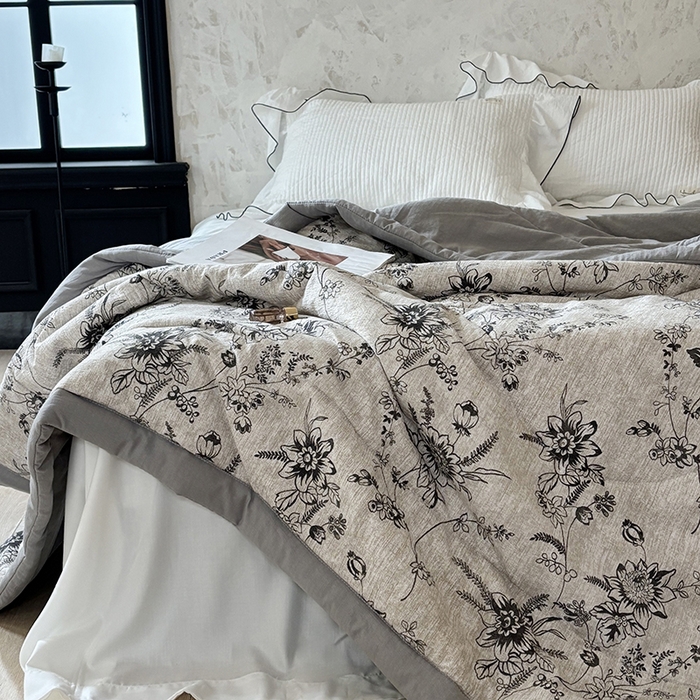 91家纺网 家纺一手货源 找家纺 中国龙家纺 2026新款木棉皱皱纱单夏被被子被芯 南法假日