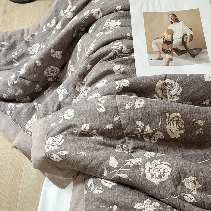 91家纺网 家纺一手货源 找家纺 中国龙家纺 2026新款木棉皱皱纱单夏被被子被芯 摩卡花事