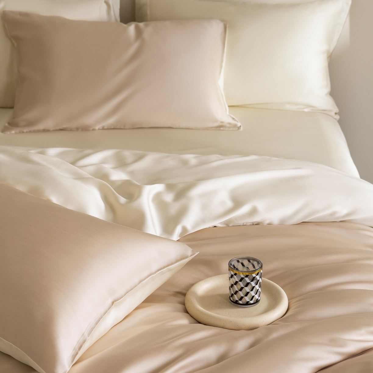 91家纺网 家纺一手货源 找家纺 （总）时亿家居 2026春夏新款60天丝-丝颜悦色系列-被套四件套