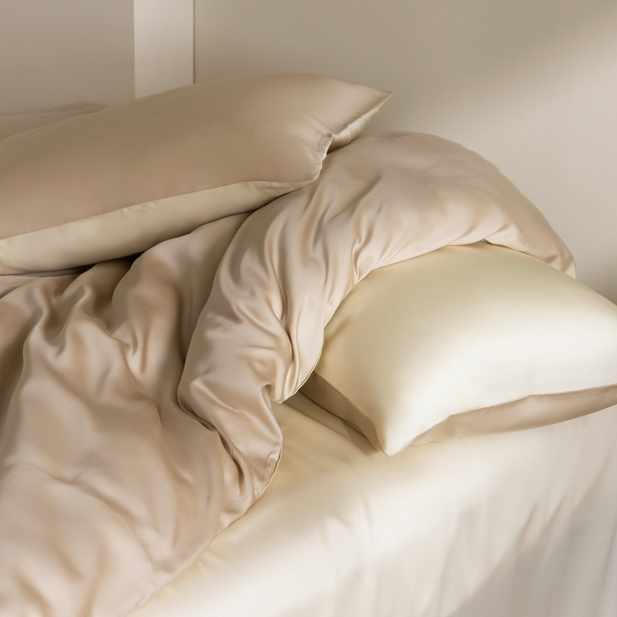 91家纺网 家纺一手货源 找家纺 时亿家居 2026春夏新款60天丝-丝颜悦色系列-被套四件套 晨阳咖