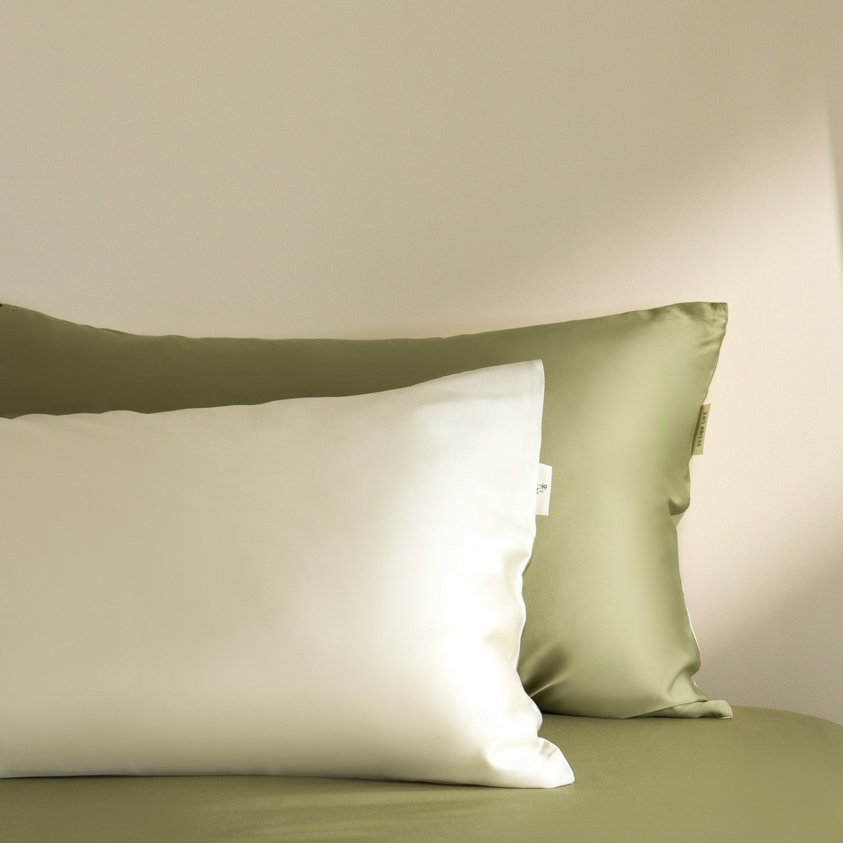 91家纺网 家纺一手货源 找家纺 时亿家居 2026春夏新款60天丝-丝颜悦色系列-被套四件套 瓷器绿