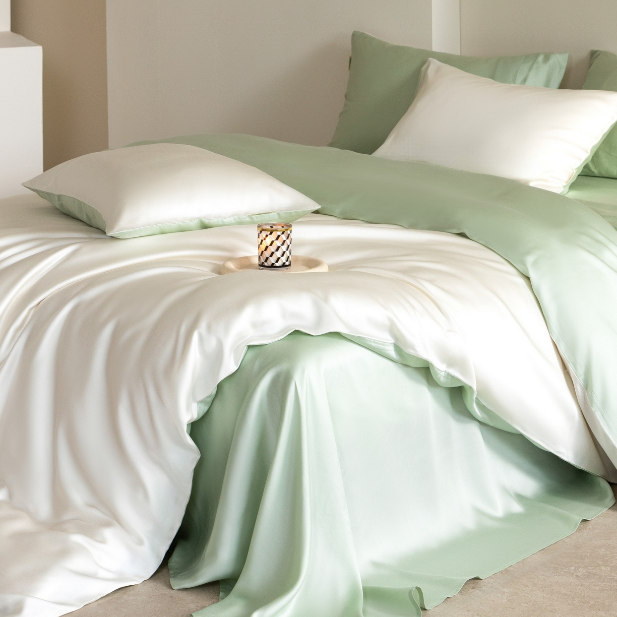 91家纺网 家纺一手货源 找家纺 时亿家居 2026春夏新款60天丝-丝颜悦色系列-被套四件套 杏云绿