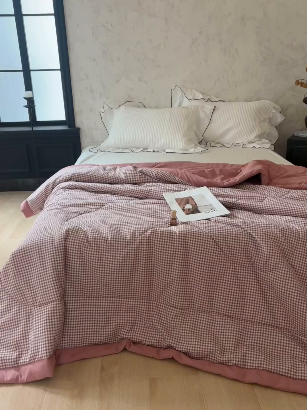 91家纺网 家纺一手货源 找家纺 中国龙家纺 2026新款木棉皱皱纱单夏被被子被芯 格调粉