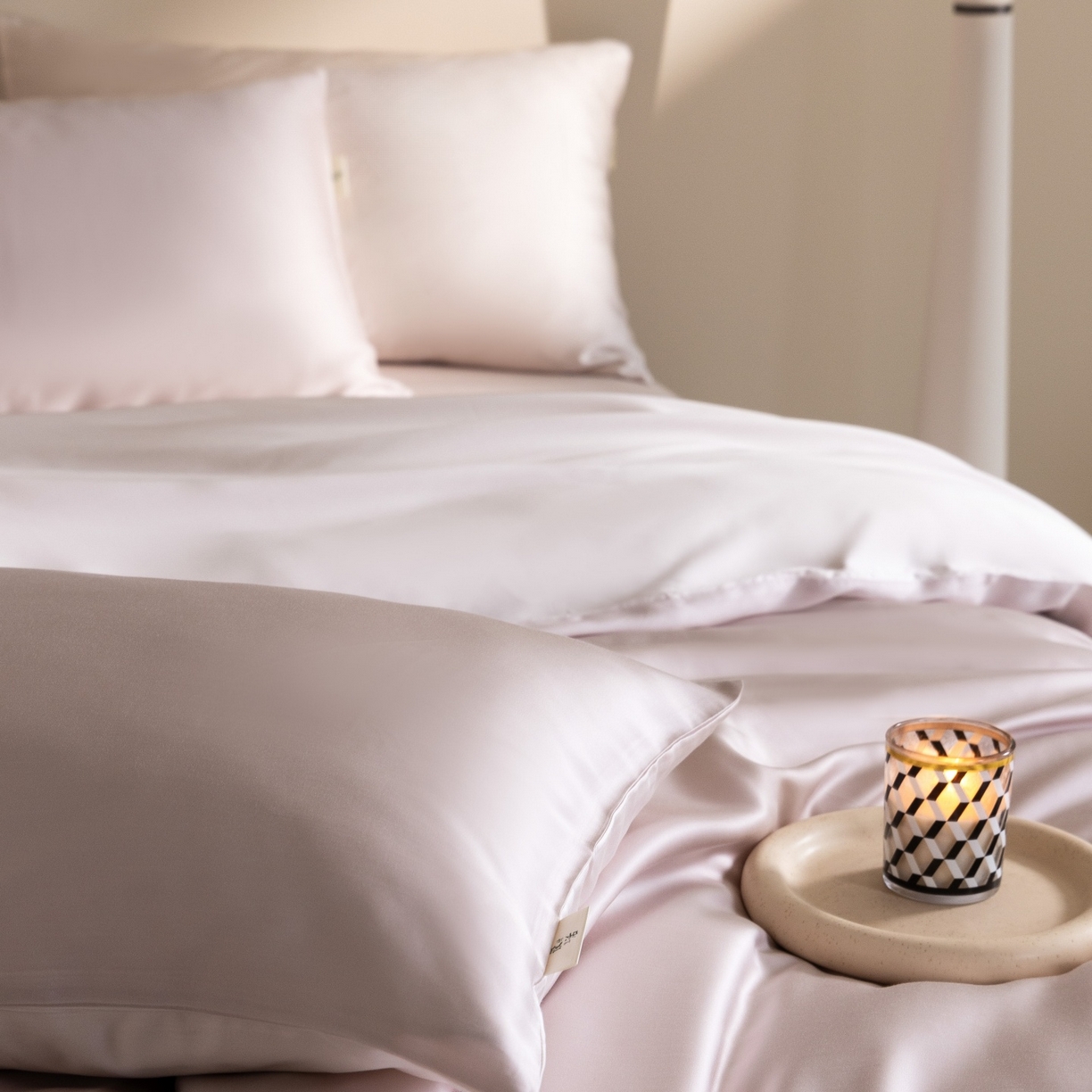 91家纺网 家纺一手货源 找家纺 时亿家居 2026春夏新款60天丝-丝颜悦色系列-被套四件套 缦豆沙