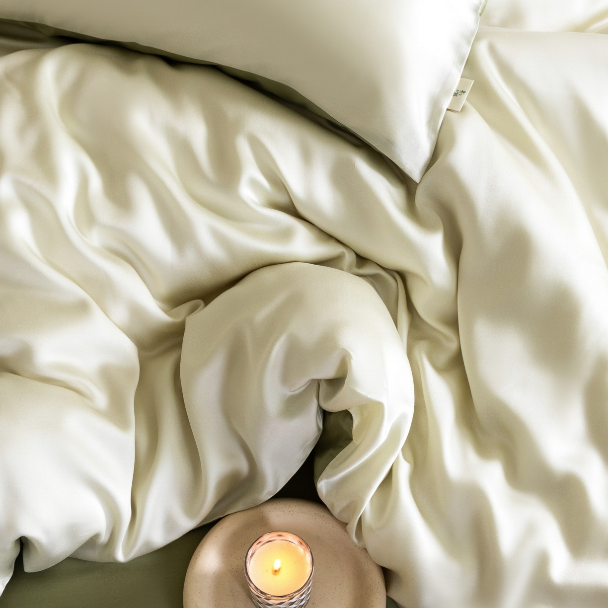 91家纺网 家纺一手货源 找家纺 时亿家居 2026春夏新款60天丝-丝颜悦色系列-被套四件套 瓷器绿