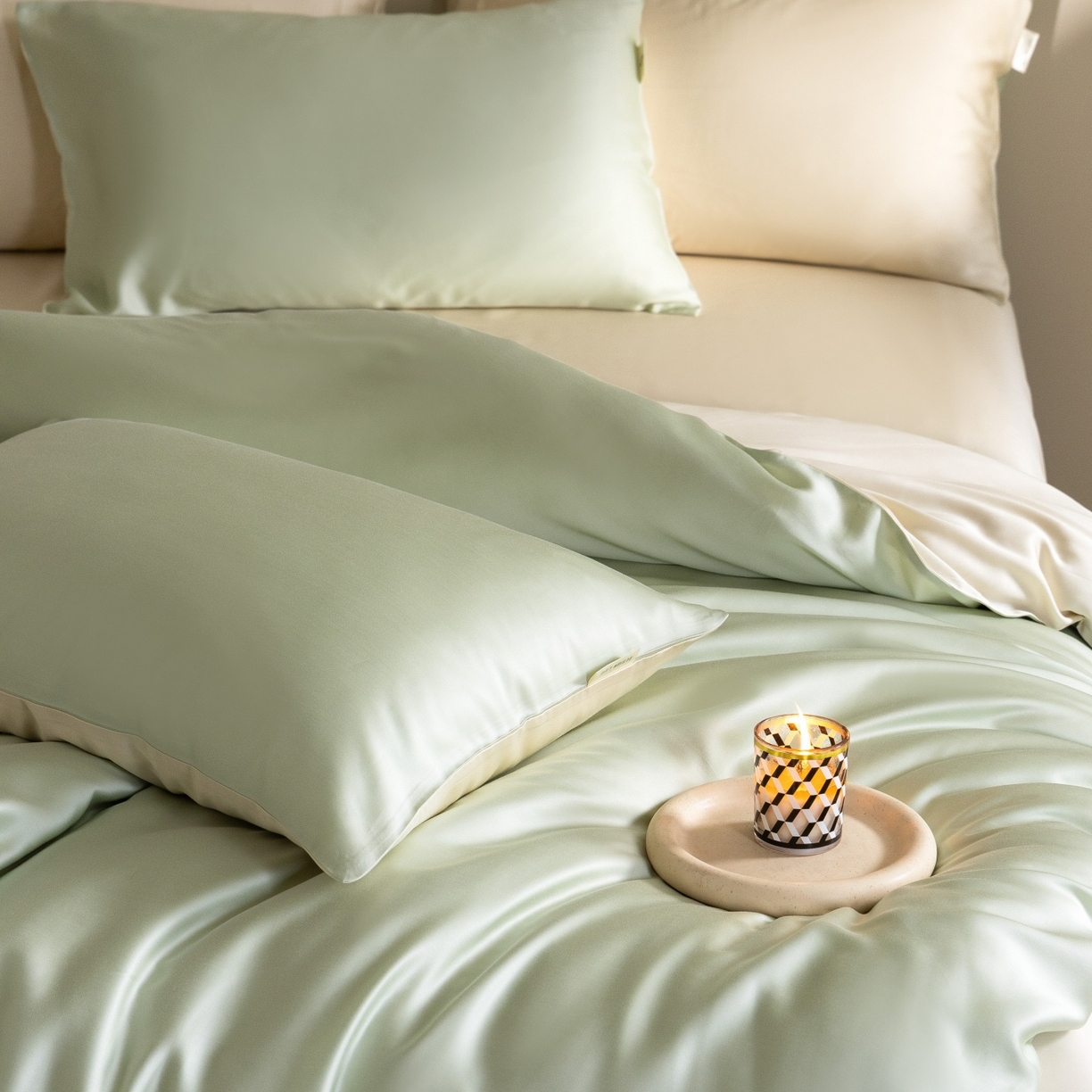 91家纺网 家纺一手货源 找家纺 时亿家居 2026春夏新款60天丝-丝颜悦色系列-被套四件套 云水绿