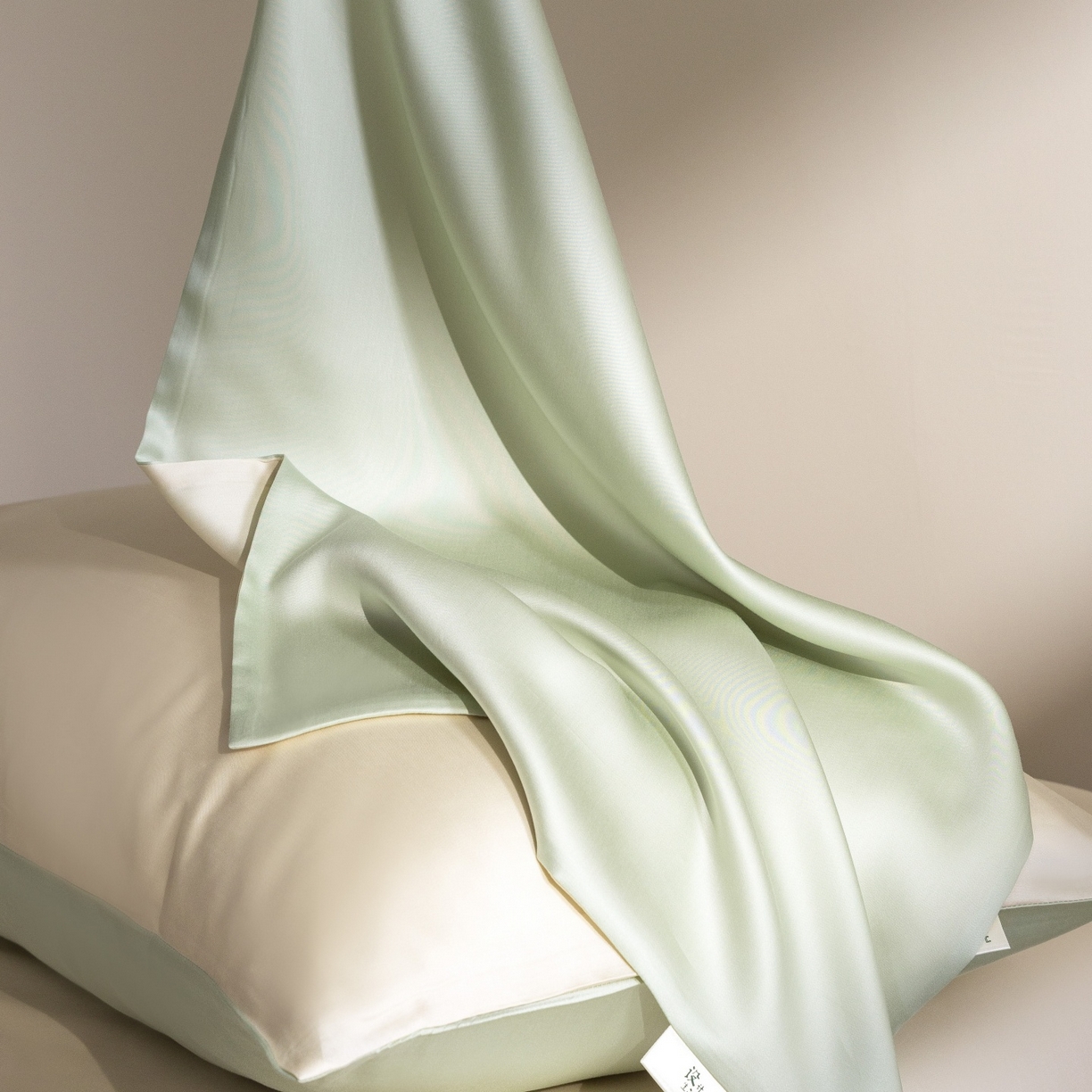 91家纺网 家纺一手货源 找家纺 时亿家居 2026春夏新款60天丝-丝颜悦色系列-被套四件套 云水绿