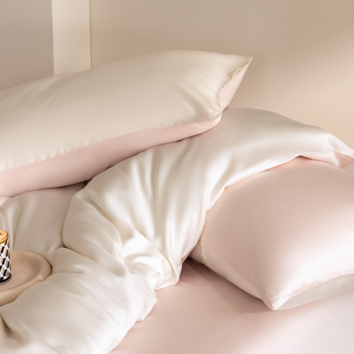 91家纺网 家纺一手货源 找家纺 时亿家居 2026春夏新款60天丝-丝颜悦色系列-被套四件套 杏云粉