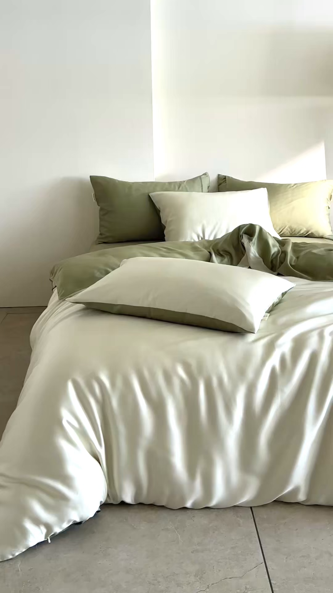 91家纺网 家纺一手货源 找家纺 时亿家居 2026春夏新款60天丝-丝颜悦色系列-被套四件套 瓷器绿