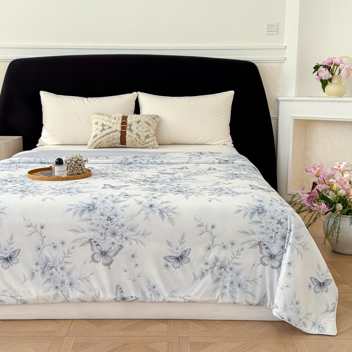 91家纺网 家纺一手货源 找家纺 归属 2026春夏新款数码印花凉感丝夏被夏凉被空调被系列 墨蝶