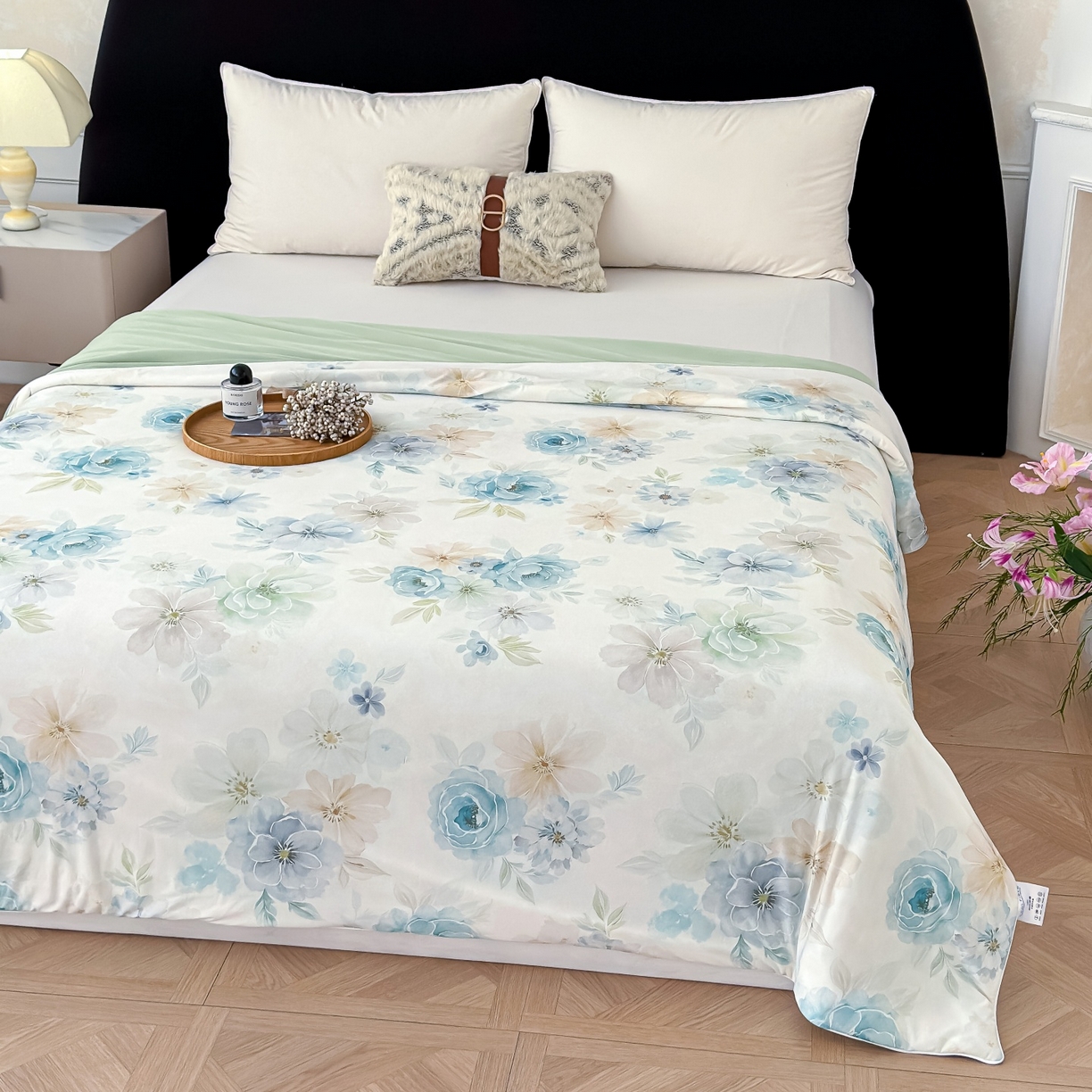 91家纺网 家纺一手货源 找家纺 归属 2026春夏新款数码印花凉感丝夏被夏凉被空调被系列 春漾