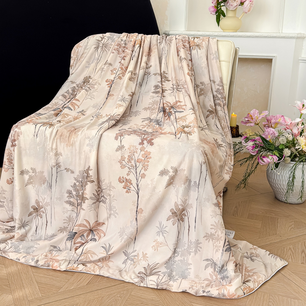 91家纺网 家纺一手货源 找家纺 归属 2026春夏新款数码印花凉感丝夏被夏凉被空调被系列 枫叶