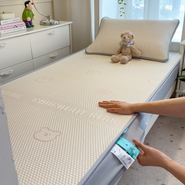 91家纺网 家纺一手货源 找家纺 （总）凯罗 2026新款A类凉豆豆学生宿舍用床席可水洗凉席席子床笠款