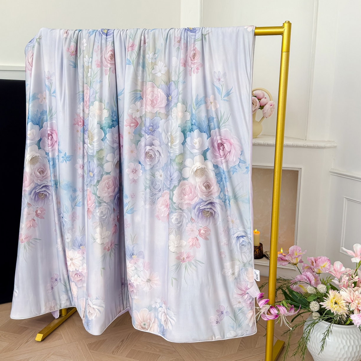 91家纺网 家纺一手货源 找家纺 归属 2026春夏新款数码印花凉感丝夏被夏凉被空调被系列 花雾